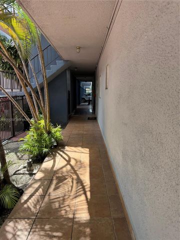 399 NW 72nd Ave 209, Miami, FL 33126