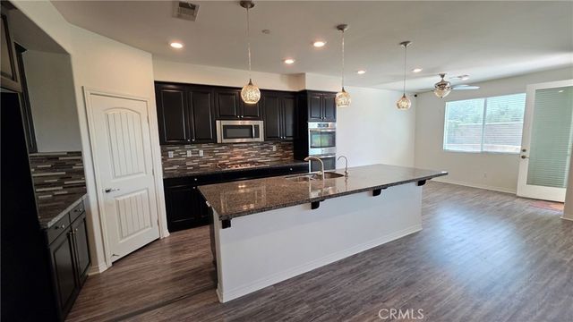 11916 Berlyn Dove Court, Jurupa Valley, CA 91752