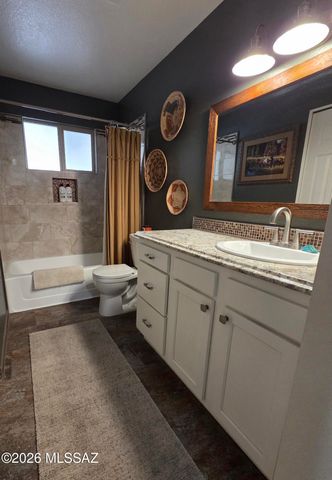 690 S Chimney Canyon Drive, Tucson, AZ 85748