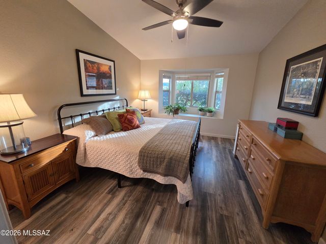 690 S Chimney Canyon Drive, Tucson, AZ 85748