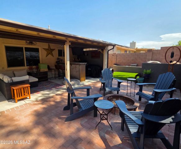 690 S Chimney Canyon Drive, Tucson, AZ 85748