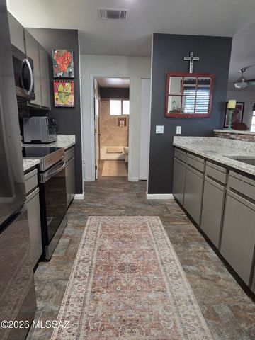 690 S Chimney Canyon Drive, Tucson, AZ 85748