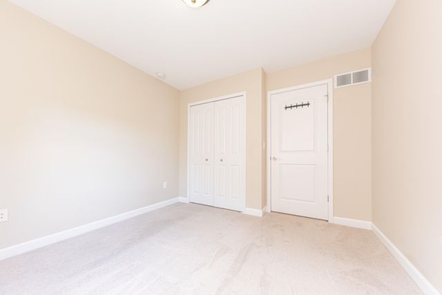 51344 E Bourne Terrace, Novi, MI 48374