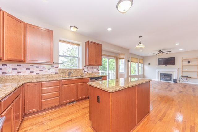 51344 E Bourne Terrace, Novi, MI 48374