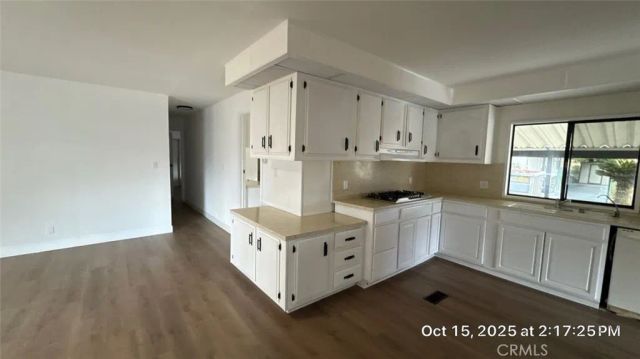 1300 W Menlo 59, Hemet, CA 92543