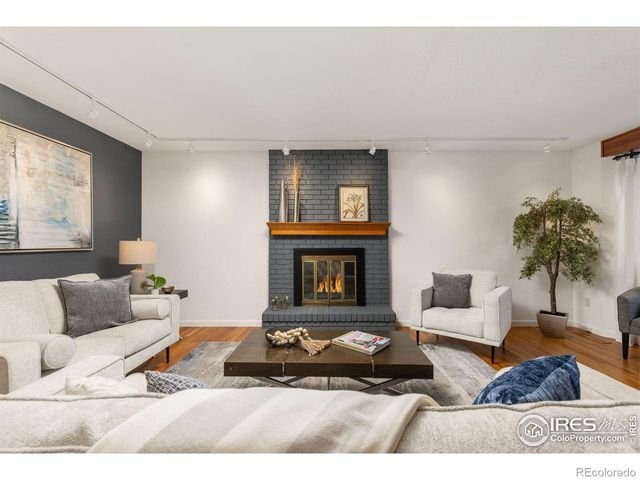 1058 W Choke Cherry Drive, Louisville, CO 80027