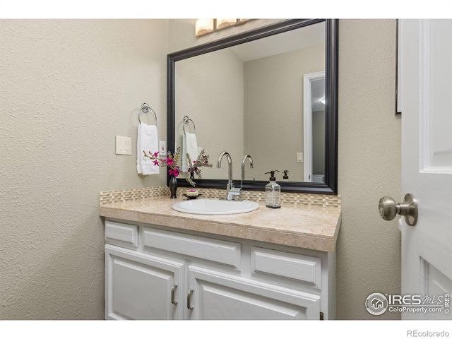 1058 W Choke Cherry Drive, Louisville, CO 80027