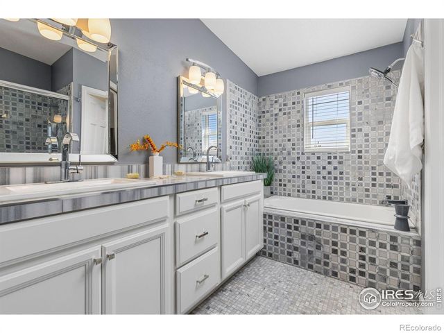 1058 W Choke Cherry Drive, Louisville, CO 80027