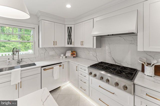 5844 BERMUDA CT, Mclean, VA 22101