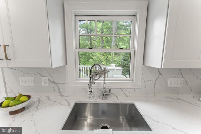 5844 BERMUDA CT, Mclean, VA 22101