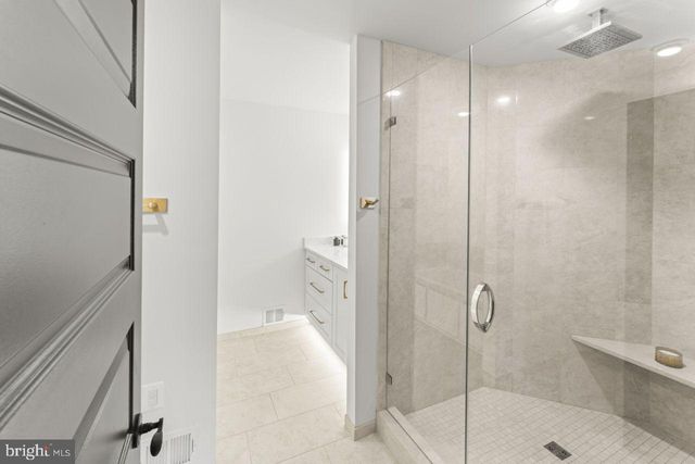 5844 BERMUDA CT, Mclean, VA 22101