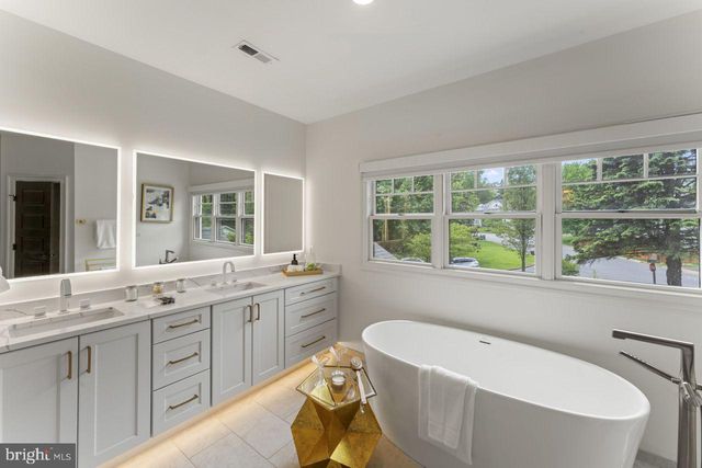 5844 BERMUDA CT, Mclean, VA 22101