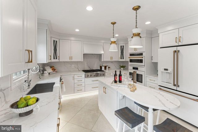 5844 BERMUDA CT, Mclean, VA 22101