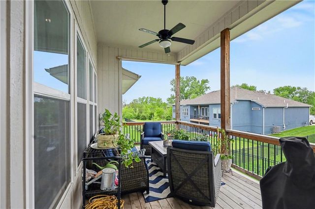 24808 W 88th Terrace, Lenexa, KS 66227