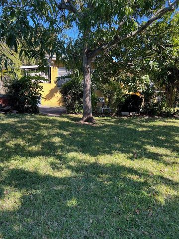 550 Forrest Dr, Miami Springs, FL 33166