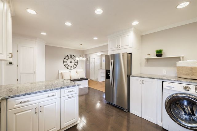 17 Butternut Drive, Pittsford, NY 14534