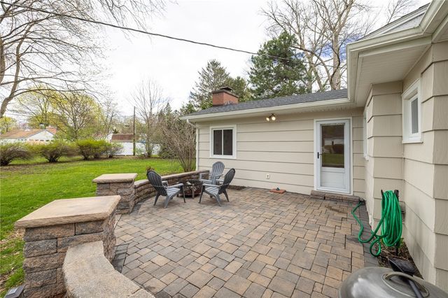 17 Butternut Drive, Pittsford, NY 14534