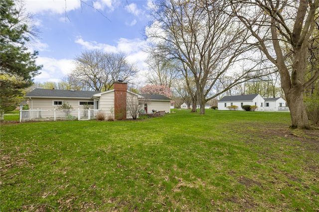 17 Butternut Drive, Pittsford, NY 14534