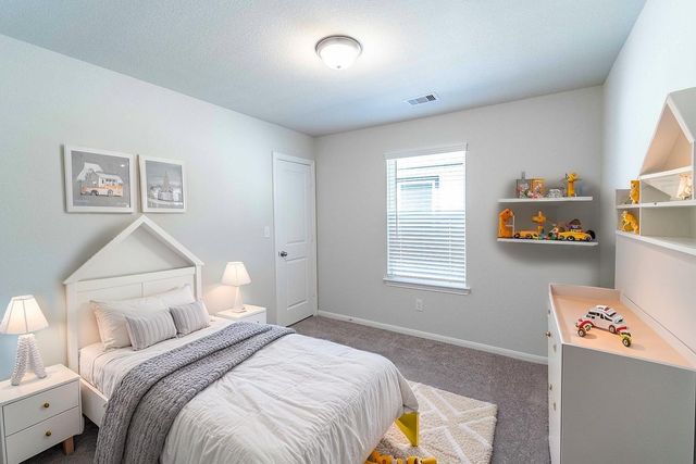 5254 Harvest Season Lane, Pearland, TX 77584