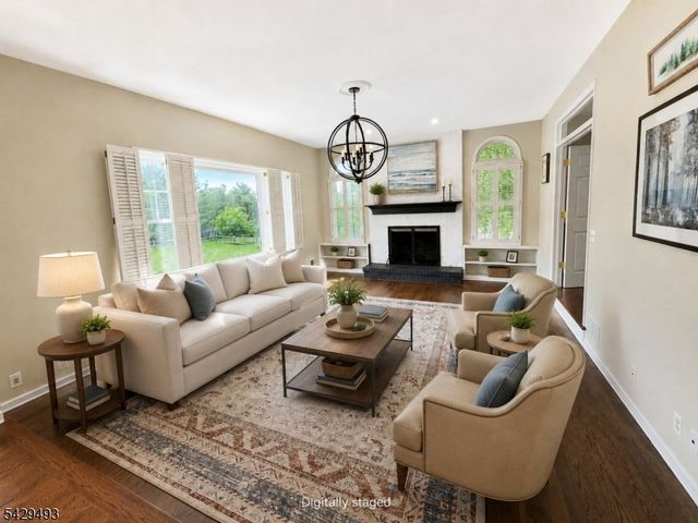 38 Grove Farm Rd, Union Twp., NJ 08867