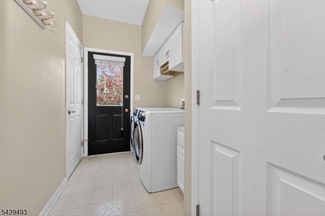 38 Grove Farm Rd, Union Twp., NJ 08867