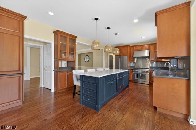 38 Grove Farm Rd, Union Twp., NJ 08867