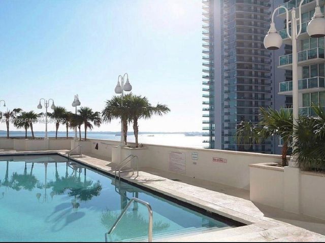 1200 Brickell Bay Dr 4217, Miami, FL 33131