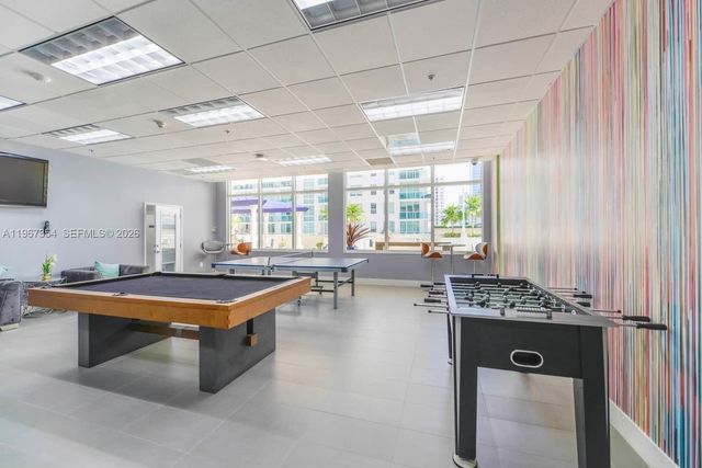 1200 Brickell Bay Dr 4217, Miami, FL 33131