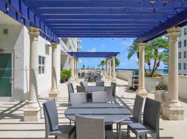 1200 Brickell Bay Dr 4217, Miami, FL 33131