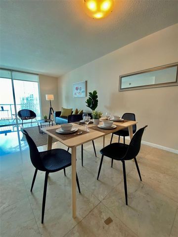 1200 Brickell Bay Dr 4217, Miami, FL 33131