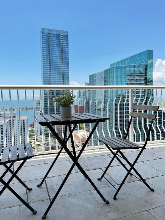 1200 Brickell Bay Dr 4217, Miami, FL 33131