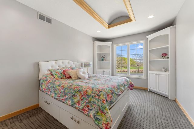 5841 190th Street E, Prior Lake, MN 55372