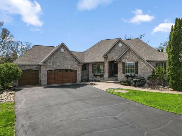 5841 190th Street E, Prior Lake, MN 55372