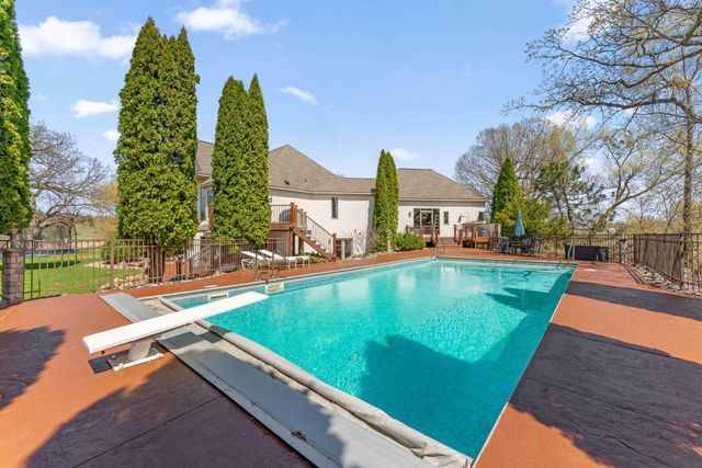 5841 190th Street E, Prior Lake, MN 55372