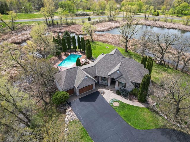 5841 190th Street E, Prior Lake, MN 55372