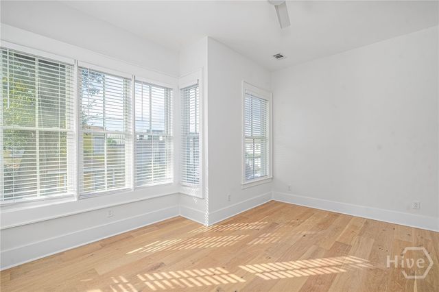 218 W 43rd Street, Savannah, GA 31401