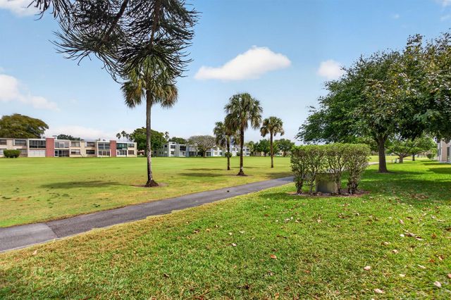 7321 NW 18th Street 107, Margate, FL 33063