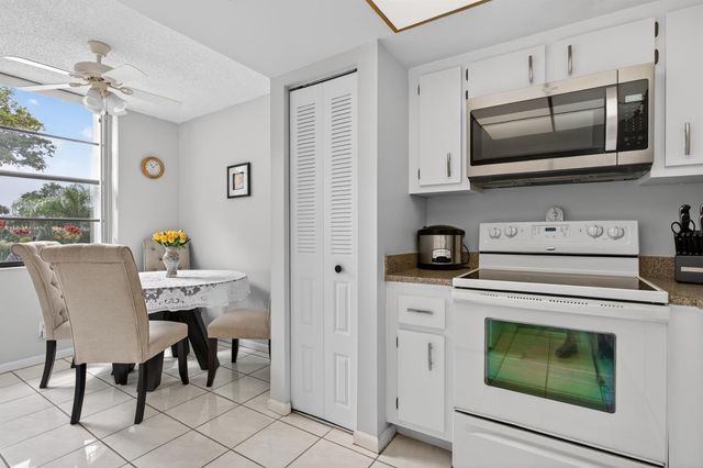 7321 NW 18th Street 107, Margate, FL 33063