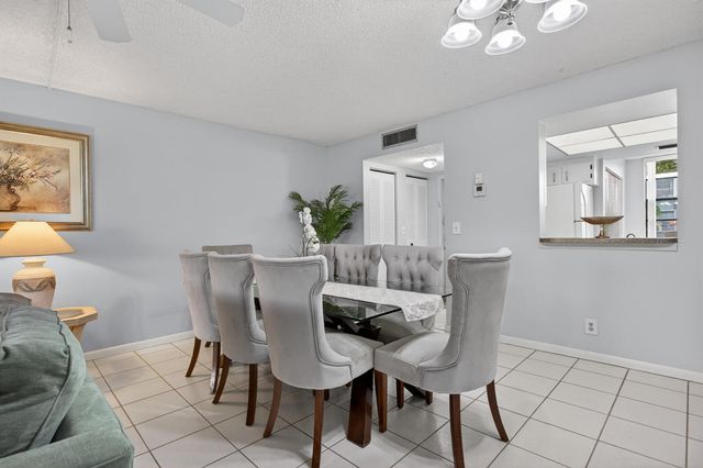 7321 NW 18th Street 107, Margate, FL 33063