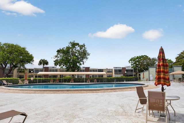 7321 NW 18th Street 107, Margate, FL 33063