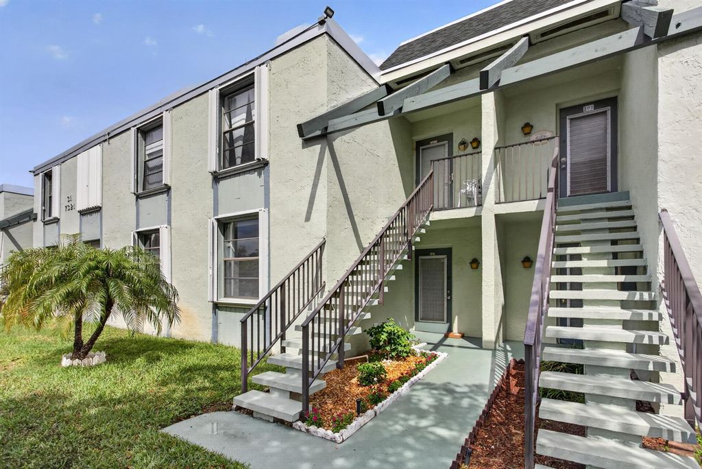 7321 NW 18th Street 107, Margate, FL 33063