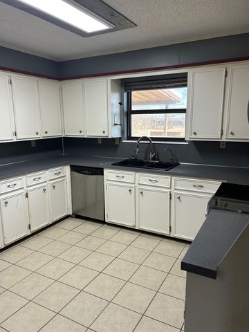 202 LCR 240, Mexia, TX 76667