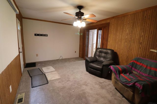 24252 Tuscany Street, Eastpointe, MI 48021