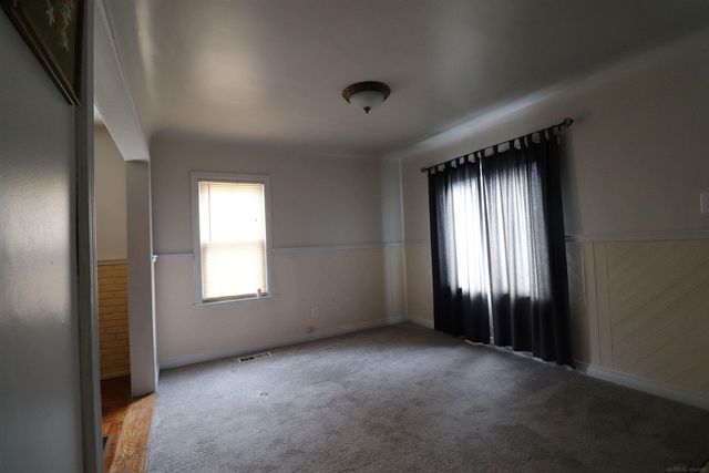 24252 Tuscany Street, Eastpointe, MI 48021