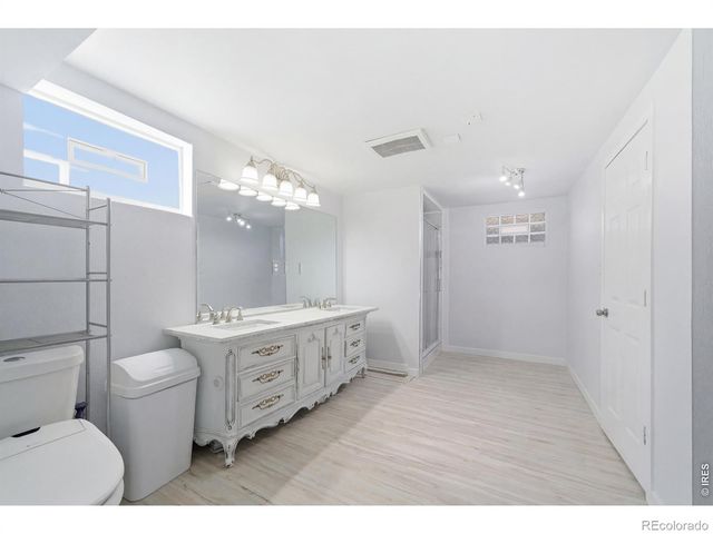 943 S Jamaica Street, Aurora, CO 80012