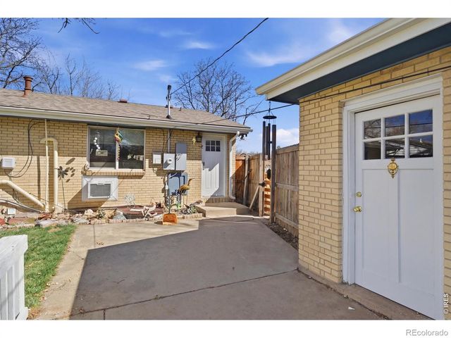 943 S Jamaica Street, Aurora, CO 80012