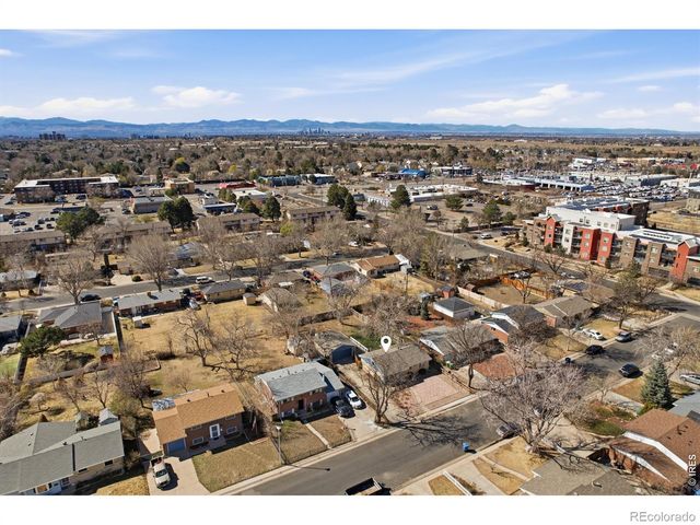 943 S Jamaica Street, Aurora, CO 80012