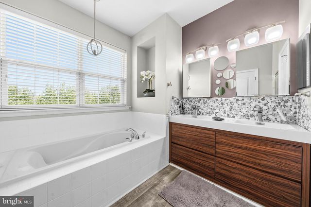 22715 SETTLERS TRAIL TER, Brambleton, VA 20148
