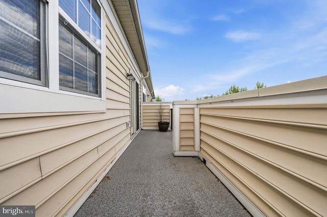 22715 SETTLERS TRAIL TER, Brambleton, VA 20148