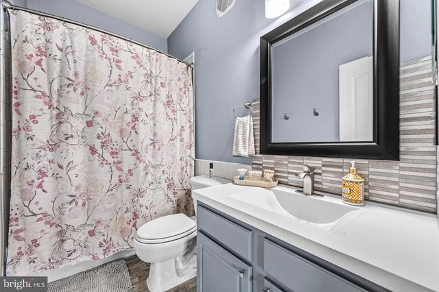 22715 SETTLERS TRAIL TER, Brambleton, VA 20148